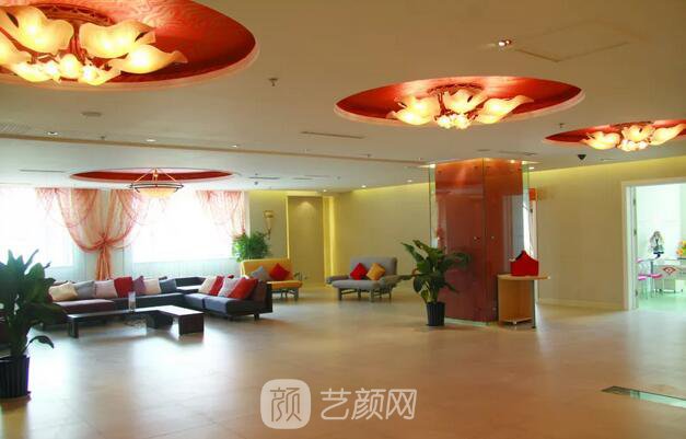 沈陽(yáng)杏林朱石江三維顴骨縮小術(shù)真人案例圖分享