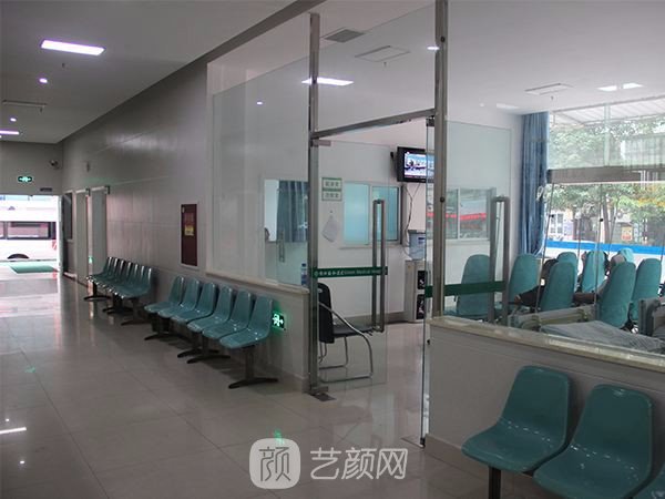 【綿陽(yáng)協(xié)和醫(yī)院醫(yī)學(xué)美容科怎么樣？整形靠譜嗎？】