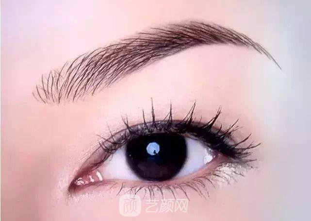 種植眉毛，誰(shuí)說(shuō)男的不能做啊。。。