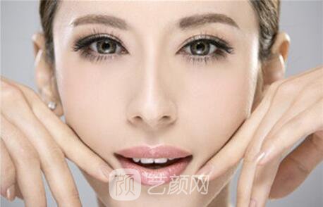 看我的韓式鼻子整形對(duì)照?qǐng)D，前后差距是否很大