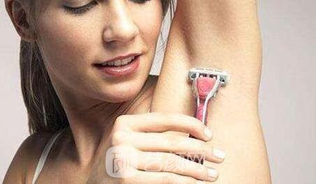 80后女教師分享脫腋毛全過(guò)程，美美噠從此開始