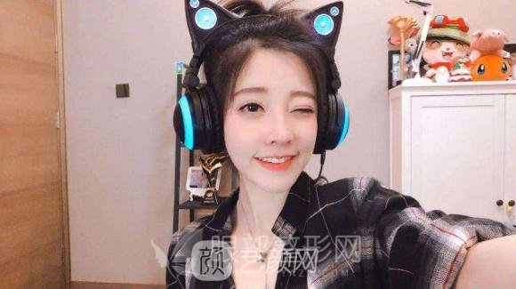 斗魚第一女主播馮提莫的進(jìn)化史：從素人到網(wǎng)紅！