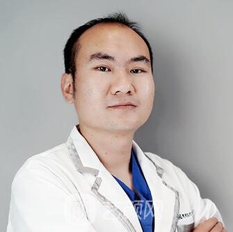 吳康康