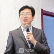 武耀紅和弓軍勝哪個(gè)雙眼皮做得好？醫(yī)生實(shí)力大比拼