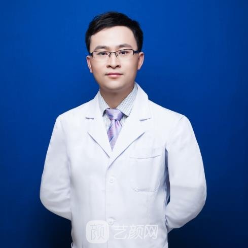 吳偉林