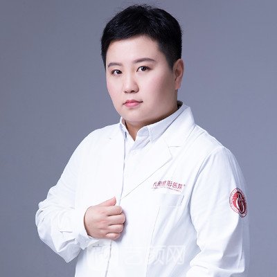 施嫣彥