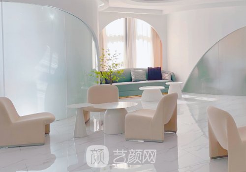 貴陽(yáng)武劍整形醫(yī)院割雙眼