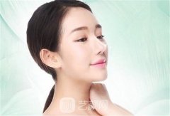 人工玻璃體球囊植入后注