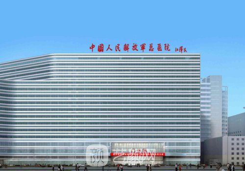 北京301醫(yī)院隆胸多少錢(qián)?團(tuán)