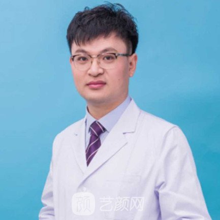 周佳宇