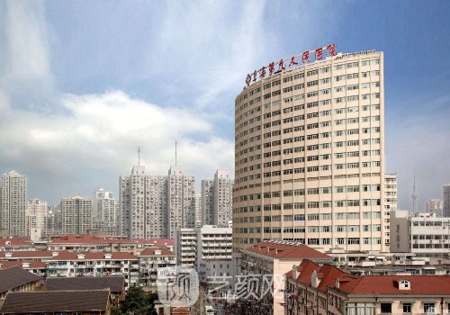 上海九院嘴唇整形專家哪