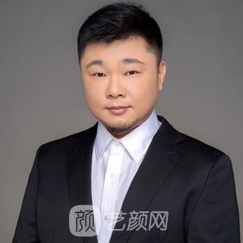 梁一國